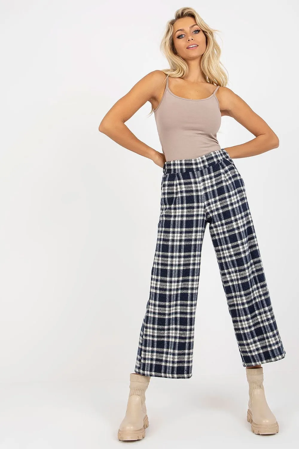 Women checkered fabric trousers