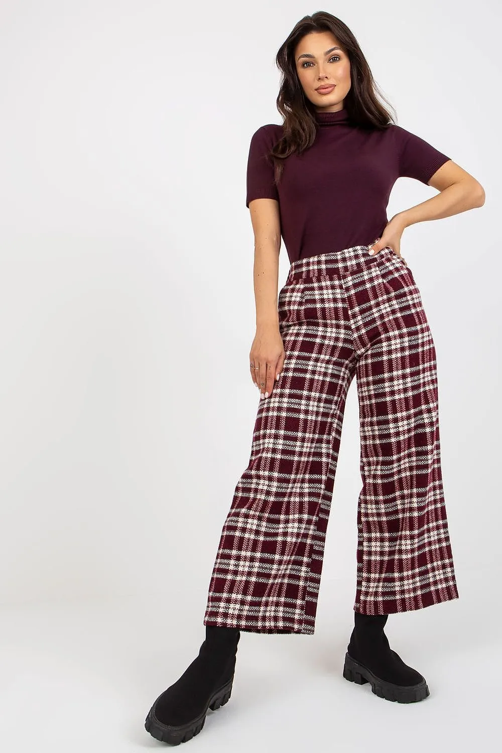 Women checkered fabric trousers
