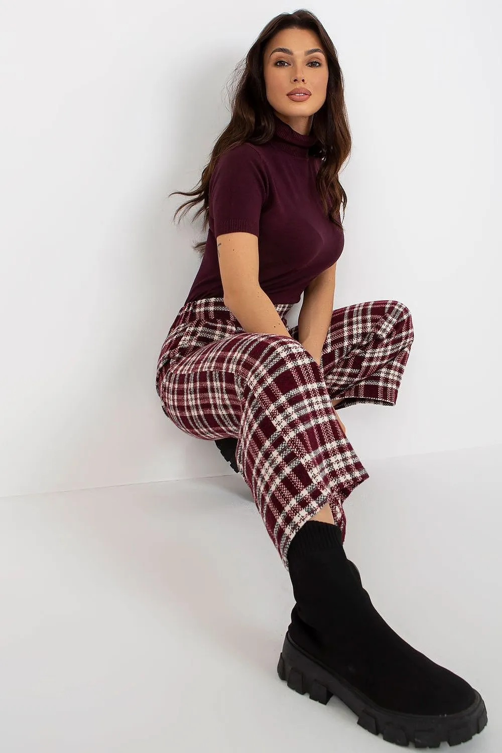 Women checkered fabric trousers