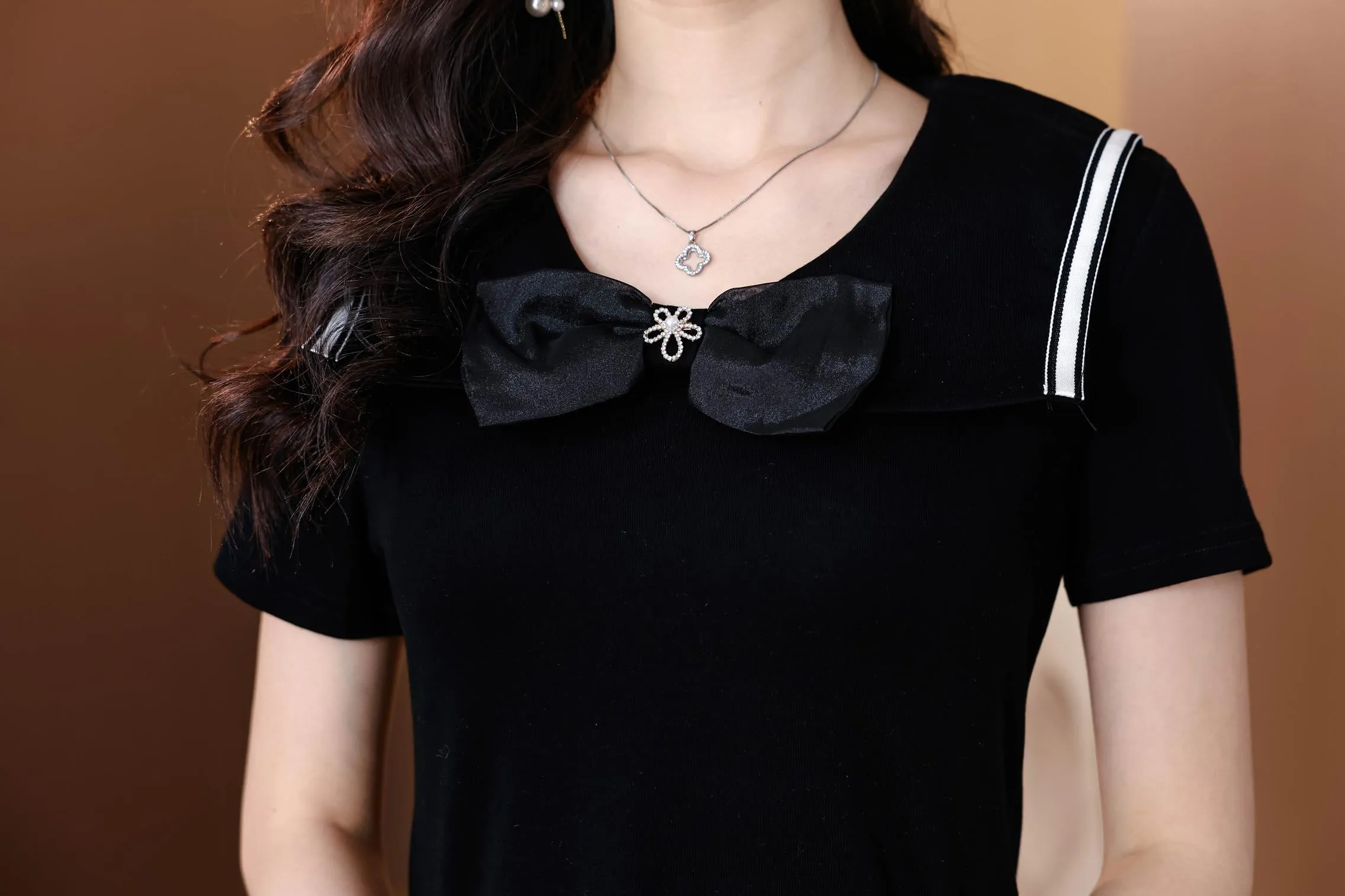 Women's Fitted T-Shirt Featuring a Chic Bow Tie Neckline